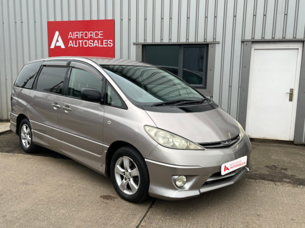 Toyota Estima 2.4 Petrol automatic