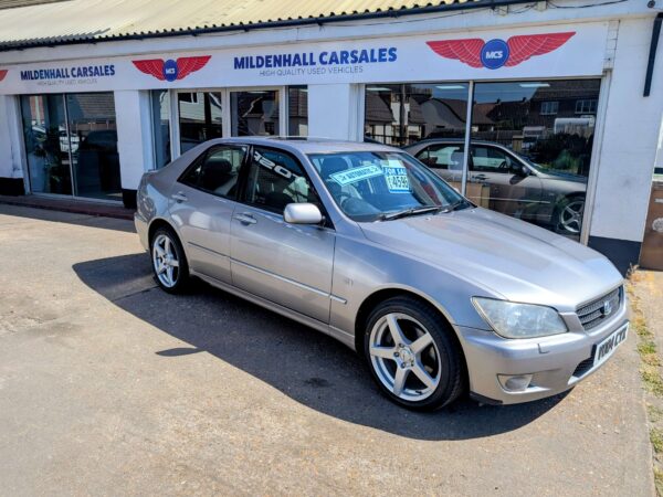 LEXUS IS200 LE AUTOMATIC
