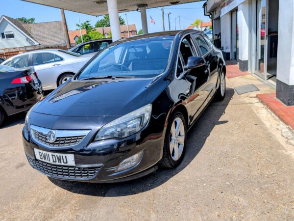 VAUXHALL ASTRA SRI AUTOMATIC JUST 45286 miles!