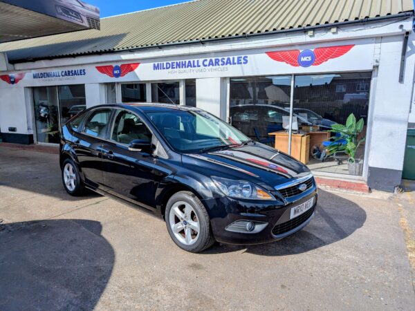 FORD FOCUS ZETEC AUTOMATIC! JUST 51625 MILES!