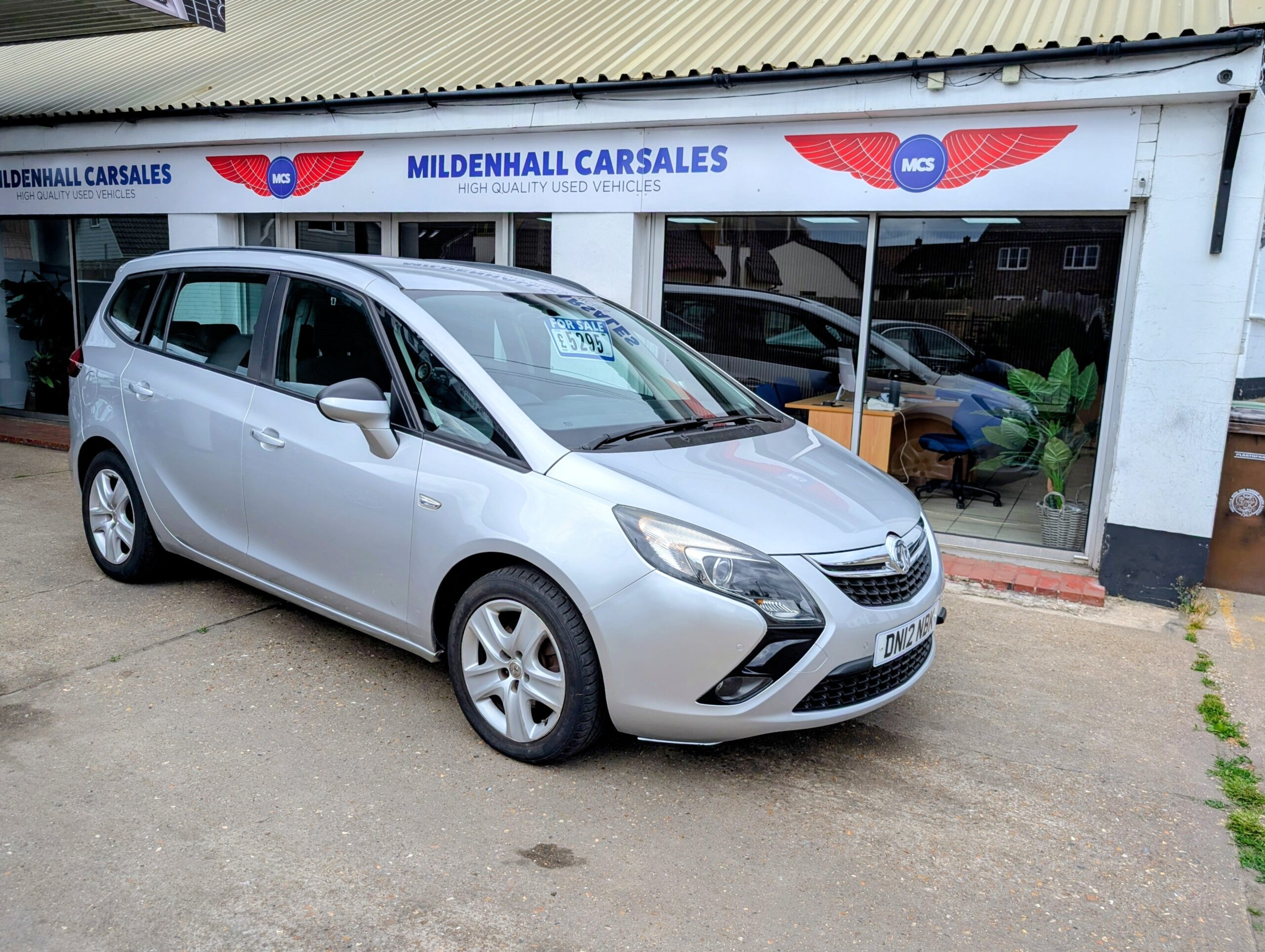 VAUXHALL ZAFIRA TOURER EXCLUSIV