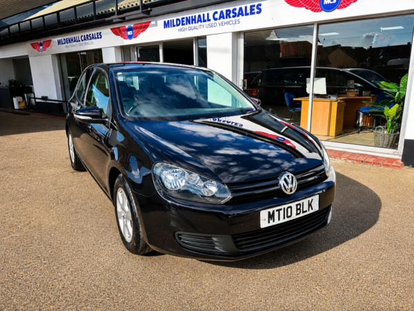 VOLKSWAGEN GOLF S - ONLY 82,000 MILES